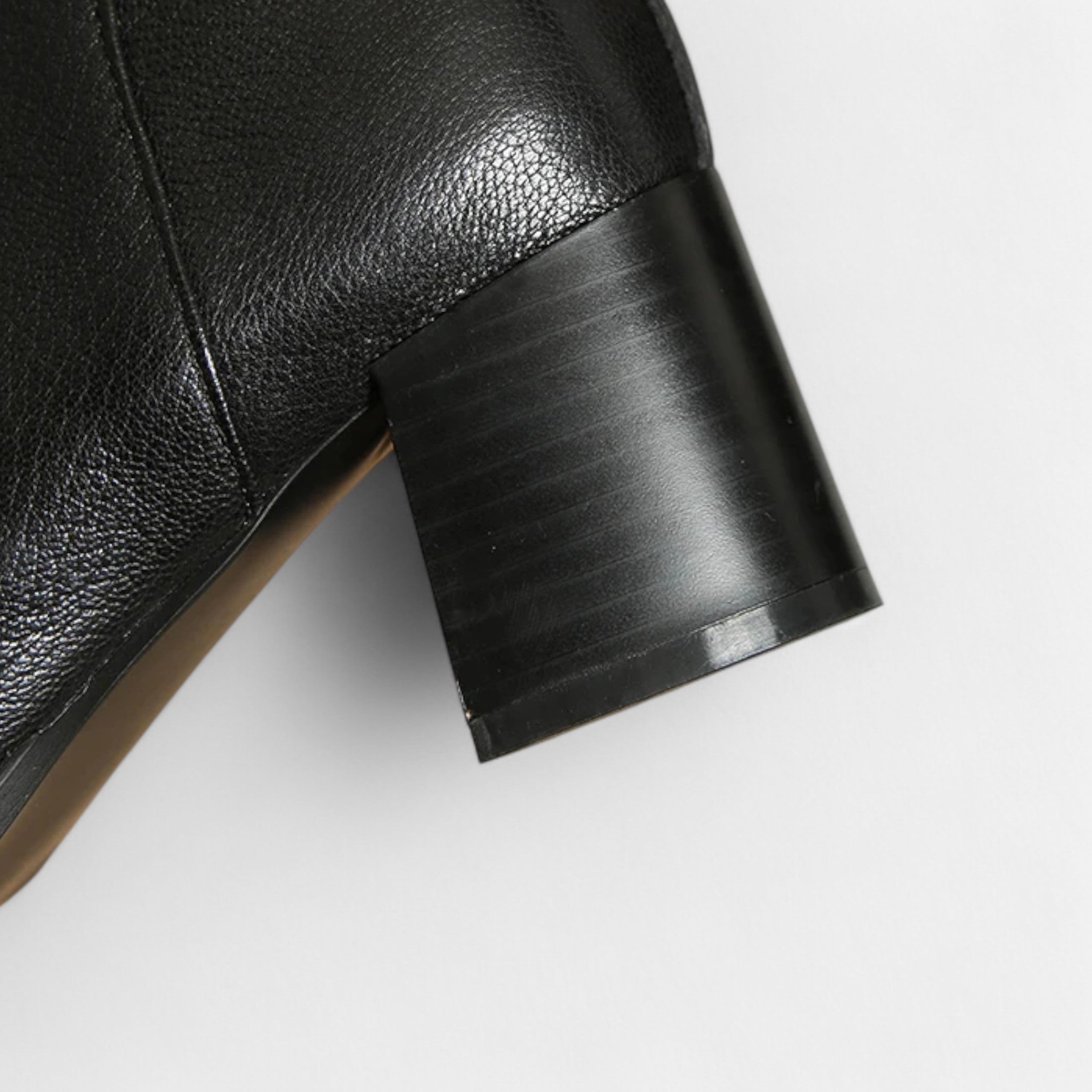 Lyndora London | Women’s Genuine Leather Chelsea Boots – Pointed Toe Square Heel