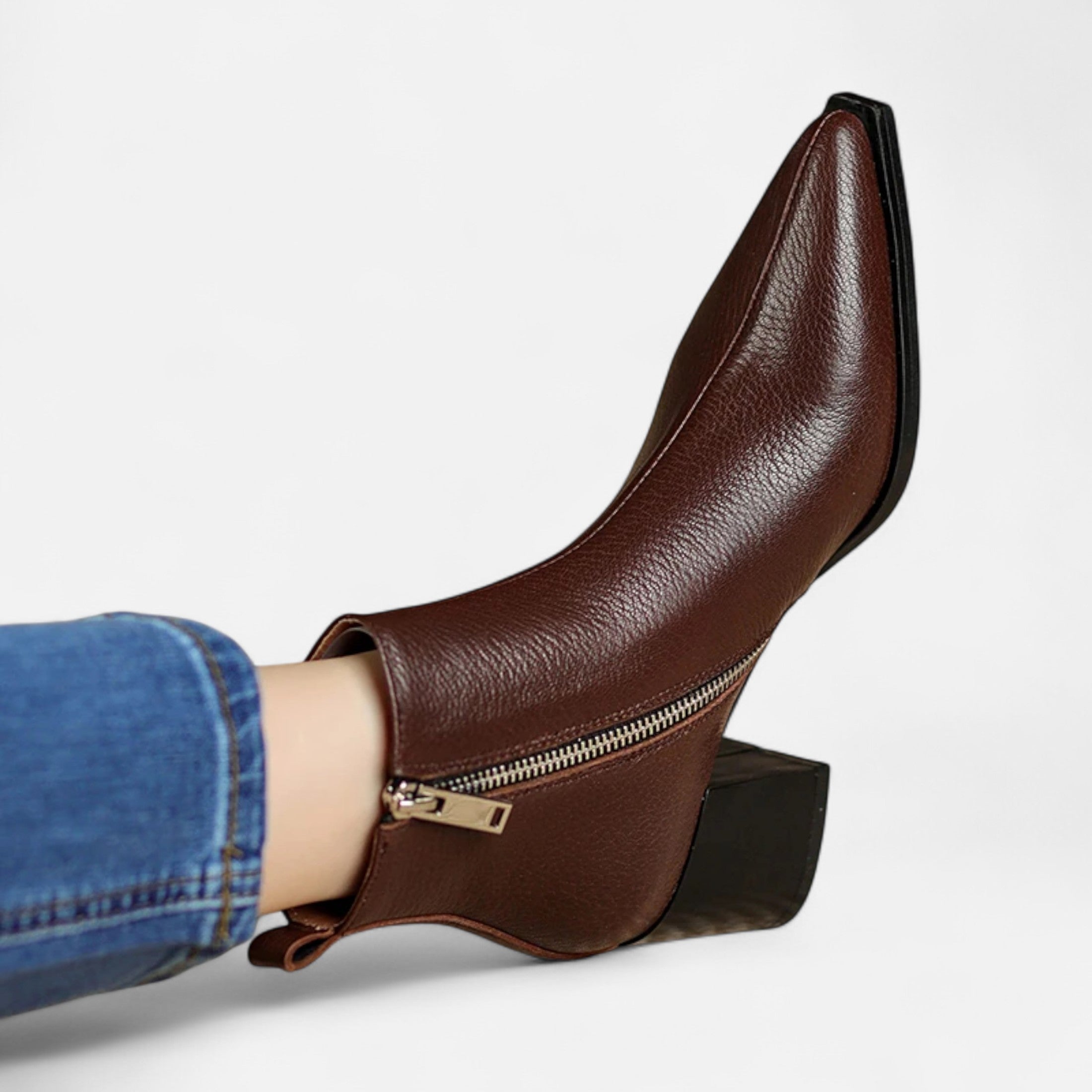 Lyndora London | Women’s Genuine Leather Chelsea Boots – Pointed Toe Square Heel