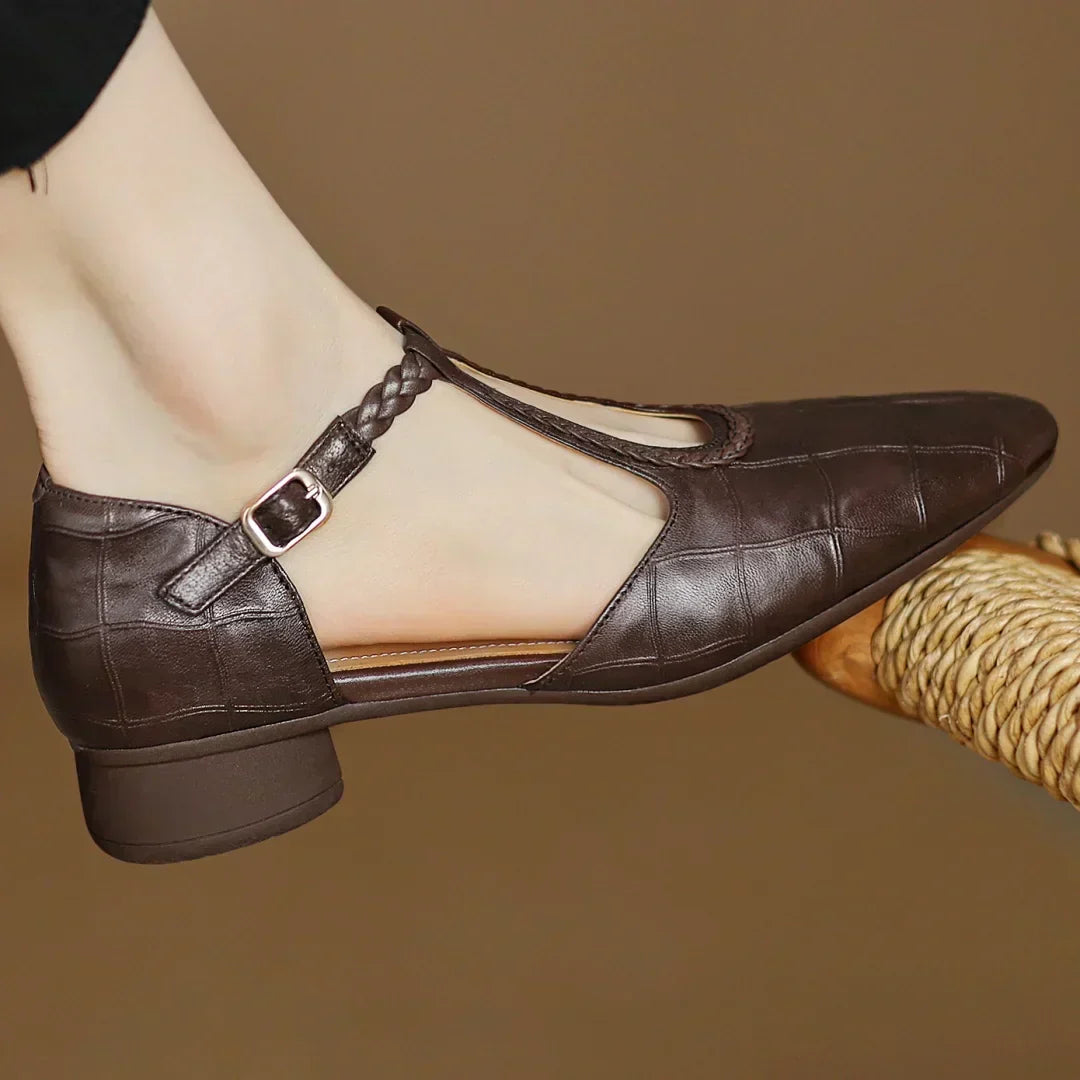 Averlis | Elegant Classic Shoes